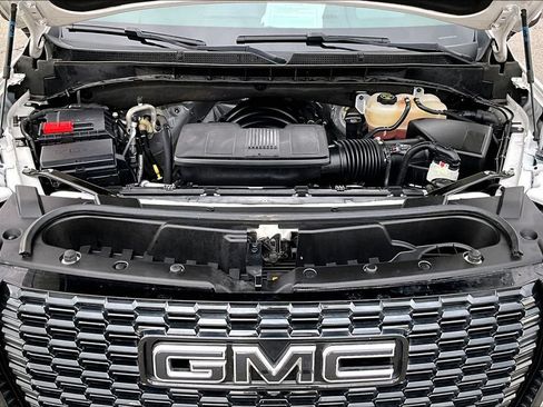 Used 2023 GMC Yukon Denali Ultimate AWD/4WD image 23