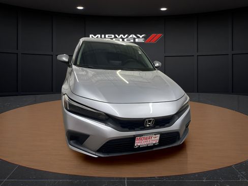 Used 2023 Honda Civic LX image 5