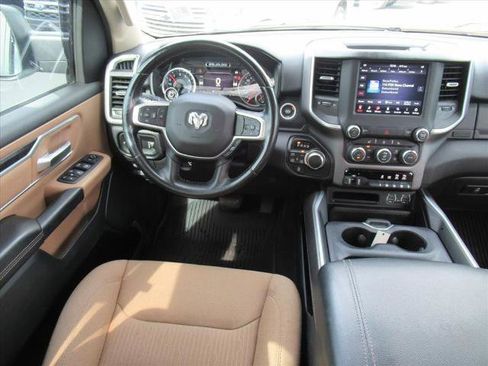 Used 2021 RAM 1500 Big Horn image 13