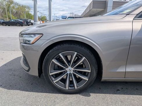 Used 2021 Volvo S60 T6 Momentum w/ Premium Package AWD/4WD image 24