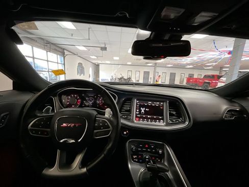 Used 2021 Dodge Challenger SRT Hellcat w/ Plus Package image 15