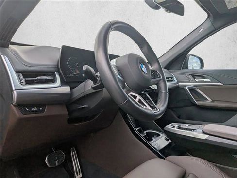 Used 2025 BMW X1 xDrive28i image 7