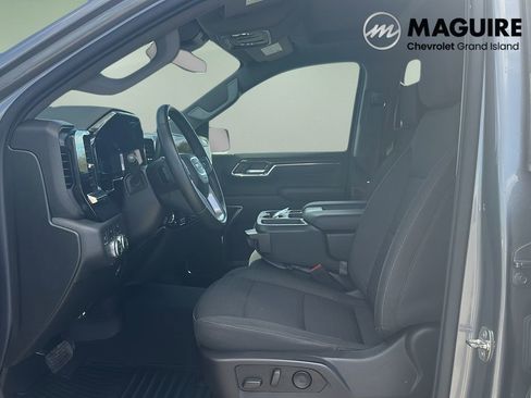 Used 2023 GMC Sierra 1500 Elevation image 3