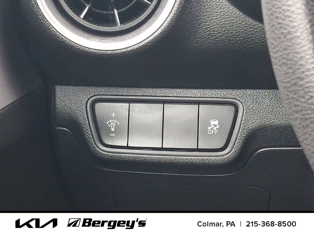 Certified 2023 Kia Forte LXS FWD image 25