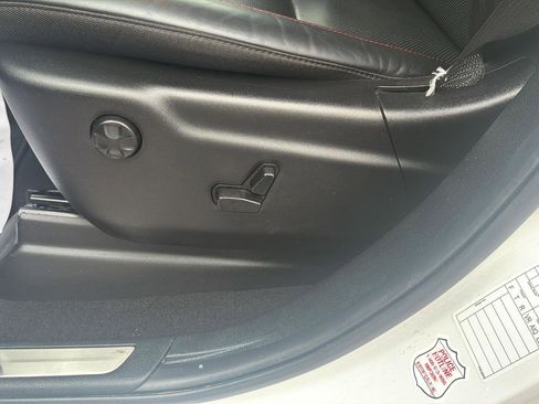 Used 2025 Dodge Durango GT image 9