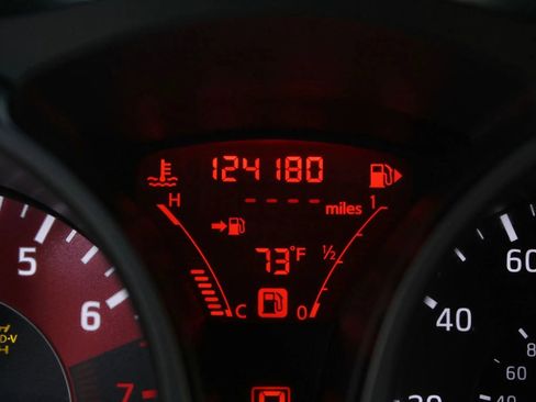 Used 2015 Nissan Juke NISMO RS w/ Interior Illumination Package AWD/4WD image 38