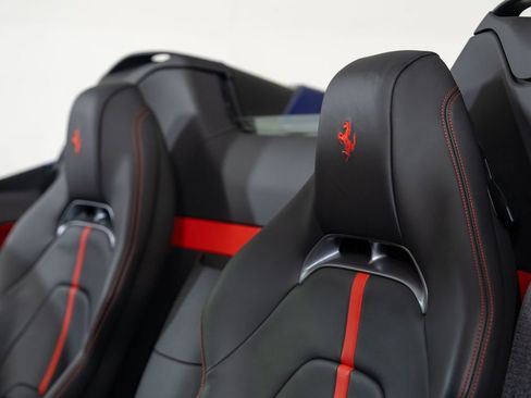 Used 2022 Ferrari SF90 Spider image 49