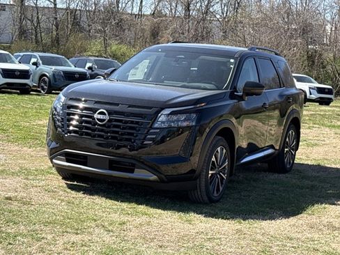 New 2026 Nissan Pathfinder Platinum AWD/4WD image 13