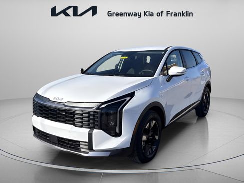New 2026 Kia Sportage LX image 3