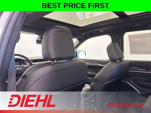 New 2026 Jeep Grand Cherokee Limited AWD/4WD image 19