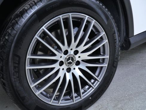 Certified 2026 Mercedes-Benz GLC 300 4MATIC image 13