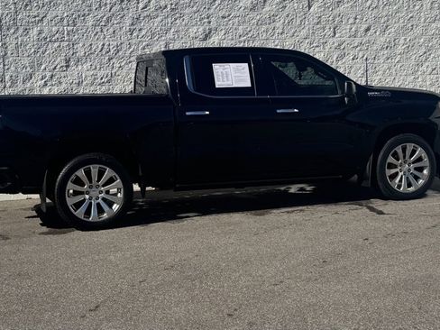 Used 2019 Chevrolet Silverado 1500 High Country image 17