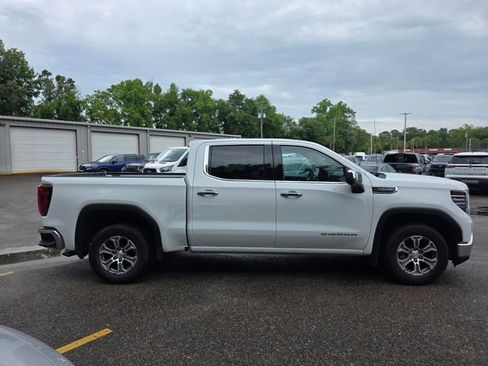 Used 2025 GMC Sierra 1500 SLT RWD image 11