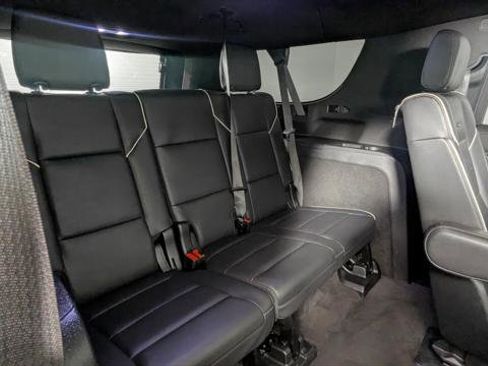Used 2023 Cadillac Escalade ESV Sport AWD/4WD image 24