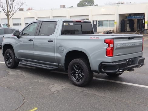 Used 2024 Chevrolet Silverado 1500 LT Trail Boss w/ Convenience Package II image 8