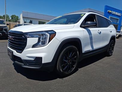 Used 2023 GMC Terrain SLE w/ Elevation Edition