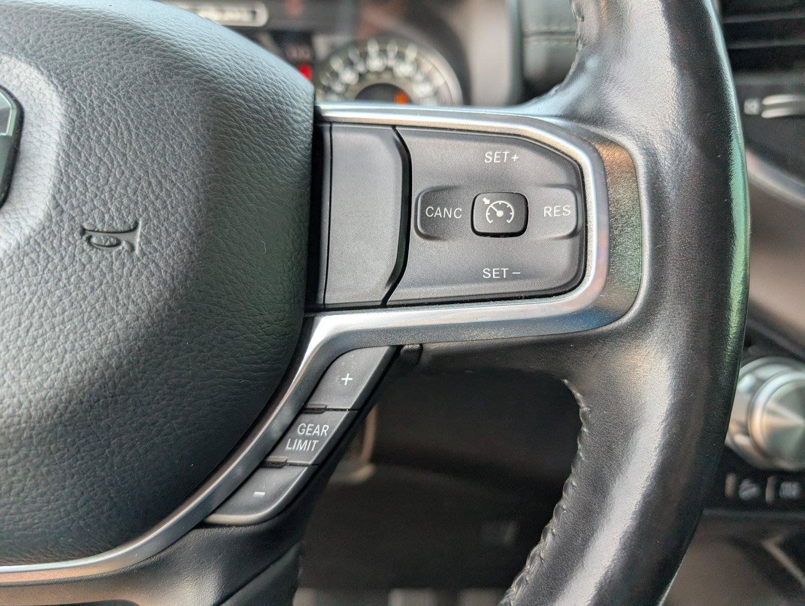Used 2020 RAM 1500 Laramie w/ Sport Appearance Package AWD/4WD image 28