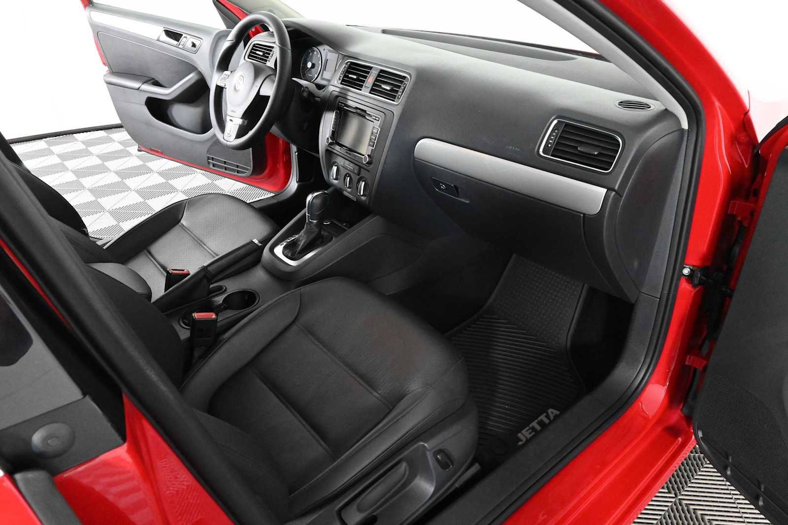 Used 2014 Volkswagen Jetta SE FWD image 8
