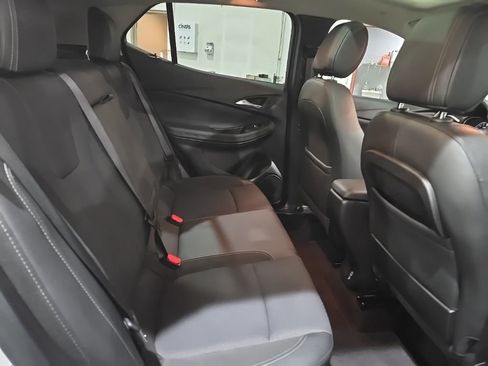 Used 2020 Buick Encore GX Select w/ Experience Buick Package FWD image 12