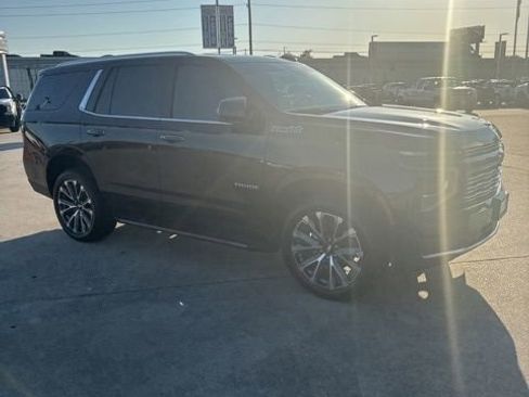 Used 2026 Chevrolet Tahoe High Country RWD image 1