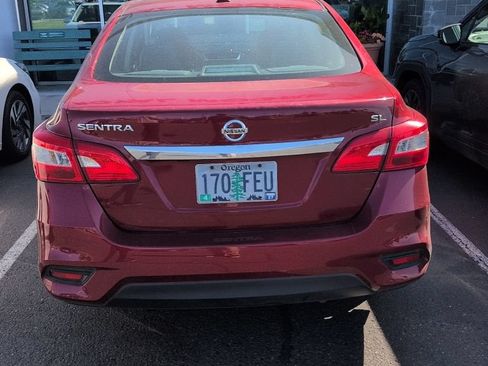 Used 2019 Nissan Sentra SL w/ Exterior Package FWD image 12