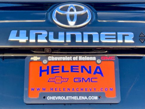 Used 2020 Toyota 4Runner TRD Off-Road Premium image 23