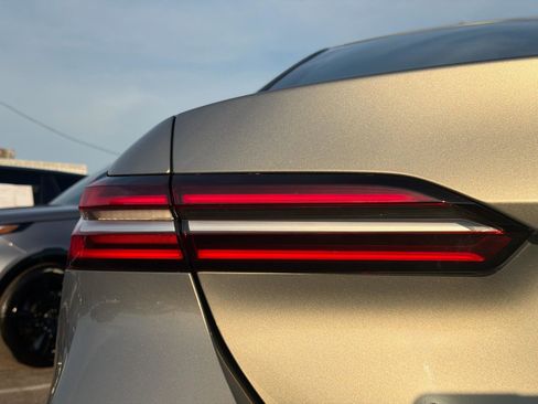 New 2026 BMW 530i 530i w/ Convenience Package image 10