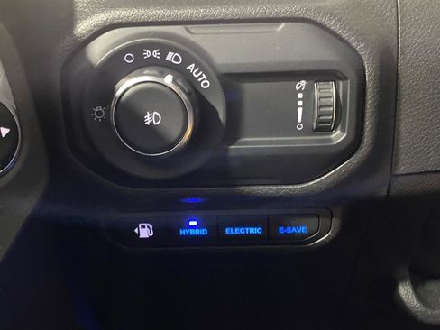 Used 2023 Jeep Wrangler Unlimited Sahara w/ Cold Weather Group AWD/4WD image 26