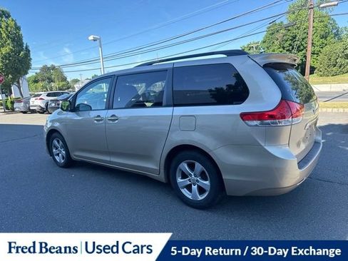 Used 2014 Toyota Sienna LE FWD image 14