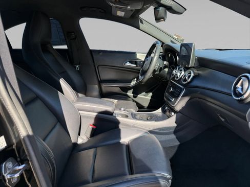 Used 2019 Mercedes-Benz CLA 250 image 15
