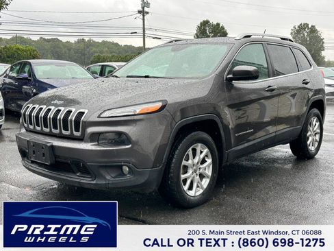 Used 2014 Jeep Cherokee Latitude w/ Cold Weather Group image 3