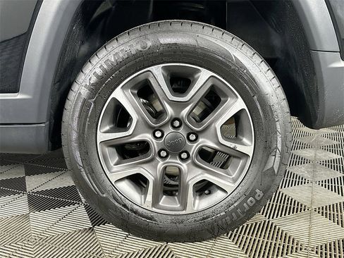 Used 2020 Jeep Compass Trailhawk image 35