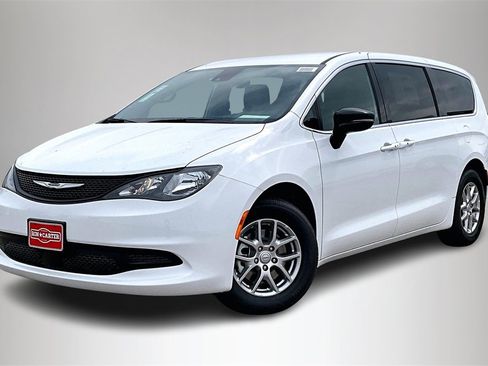 New 2025 Chrysler Voyager LX image 2