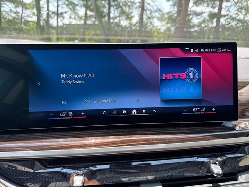 Used 2027 BMW X7 xDrive40i w/ Executive Package AWD/4WD image 16