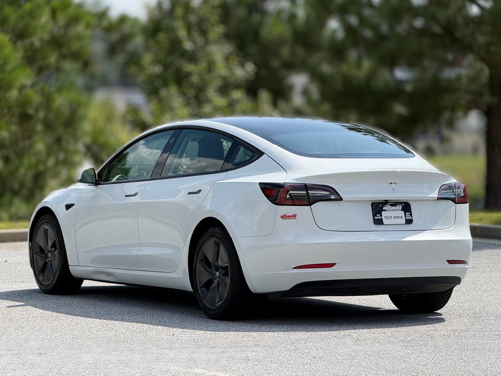 Used 2021 Tesla Model 3 Standard Range Plus RWD image 10