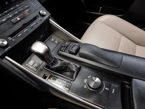 Used 2015 Lexus IS 350 w/ Navigation System Package RWD image 32