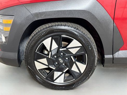 Used 2025 Hyundai Kona SEL FWD image 27
