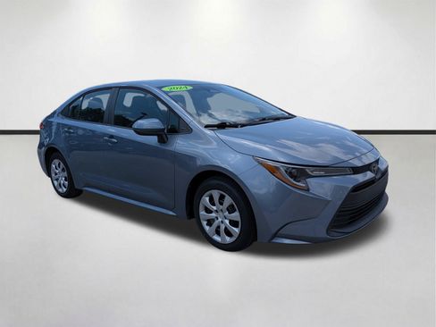 Used 2024 Toyota Corolla LE FWD image 2