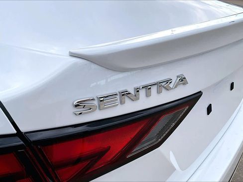 Used 2025 Nissan Sentra SR image 30