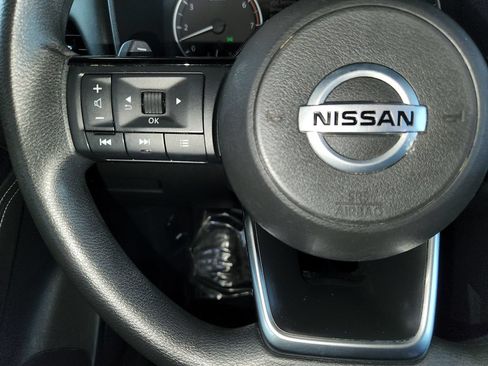 Used 2021 Nissan Rogue SV AWD/4WD image 25