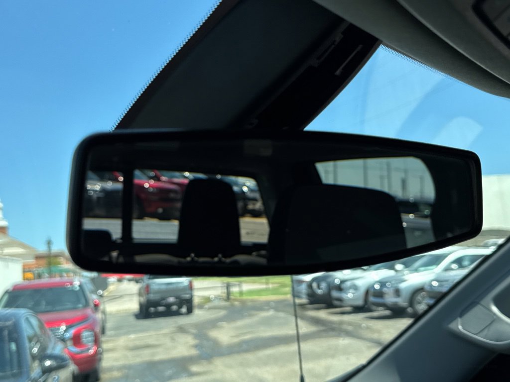 Used 2020 Chevrolet Silverado 1500 RST AWD/4WD image 21