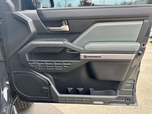 Used 2024 Toyota Tacoma Trailhunter image 16