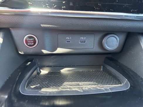 Used 2023 Nissan Rogue S AWD/4WD image 31