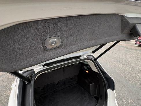 Used 2018 Ford Escape SEL w/ Ford Safe & Smart Package AWD/4WD image 33
