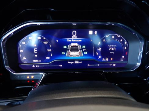 Used 2023 Chevrolet Silverado 1500 RST image 10