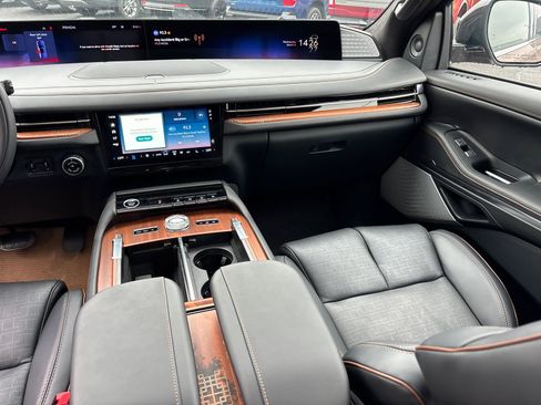 New 2026 Lincoln Navigator L Black Label AWD/4WD image 31