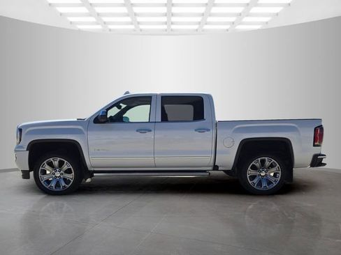 Used 2018 GMC Sierra 1500 Denali w/ Denali Ultimate Package AWD/4WD image 8