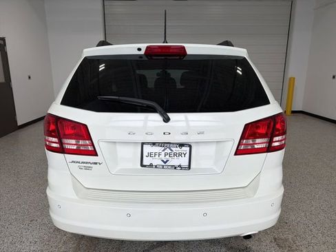 Used 2020 Dodge Journey SE w/ Blacktop Package image 5