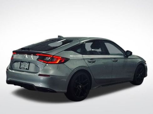 Used 2023 Honda Civic Sport image 5