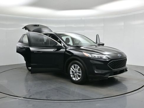 Certified 2022 Ford Escape SE image 30